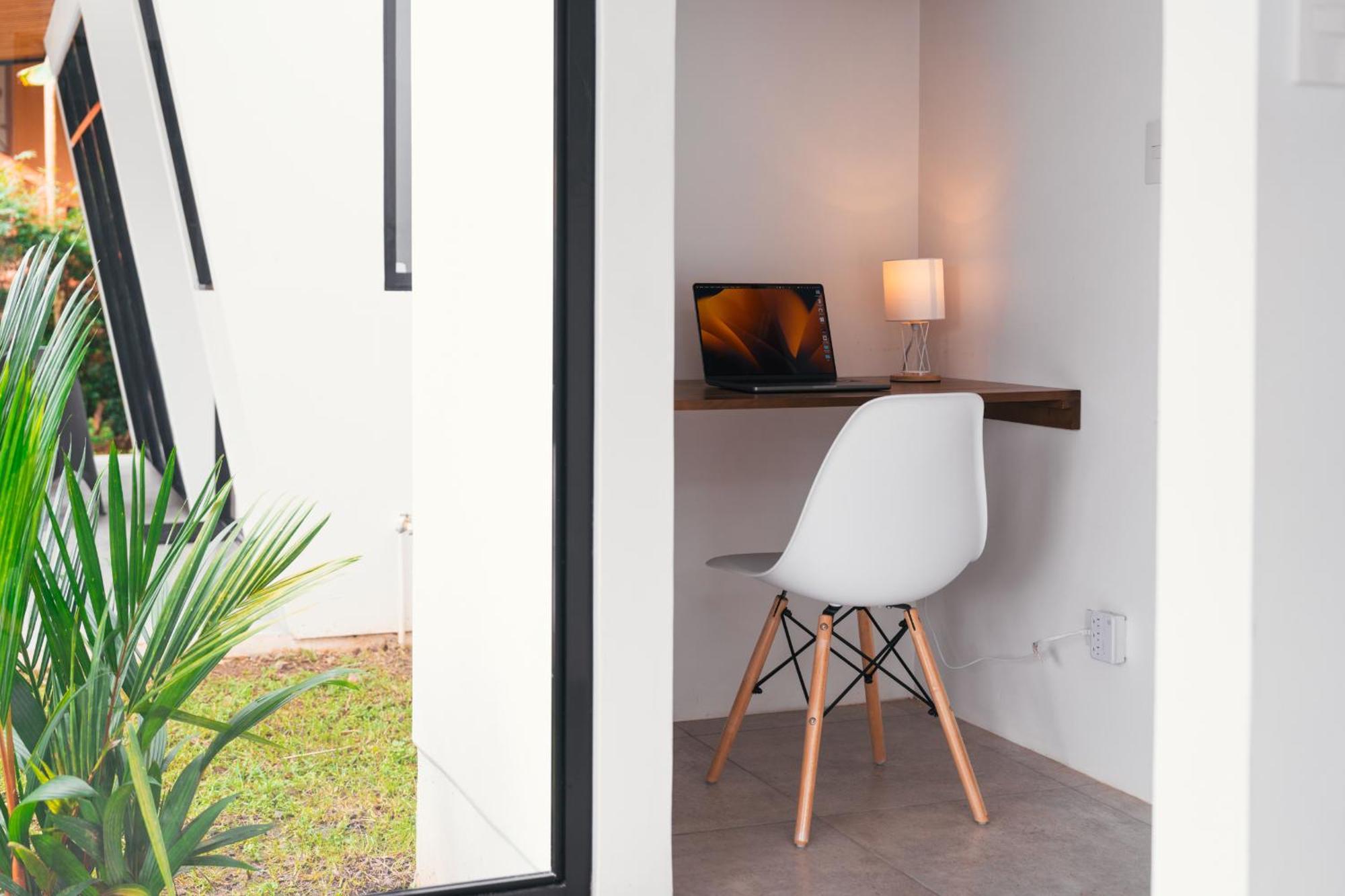 Tamandua Homes El Centro De Увита Екстериор снимка