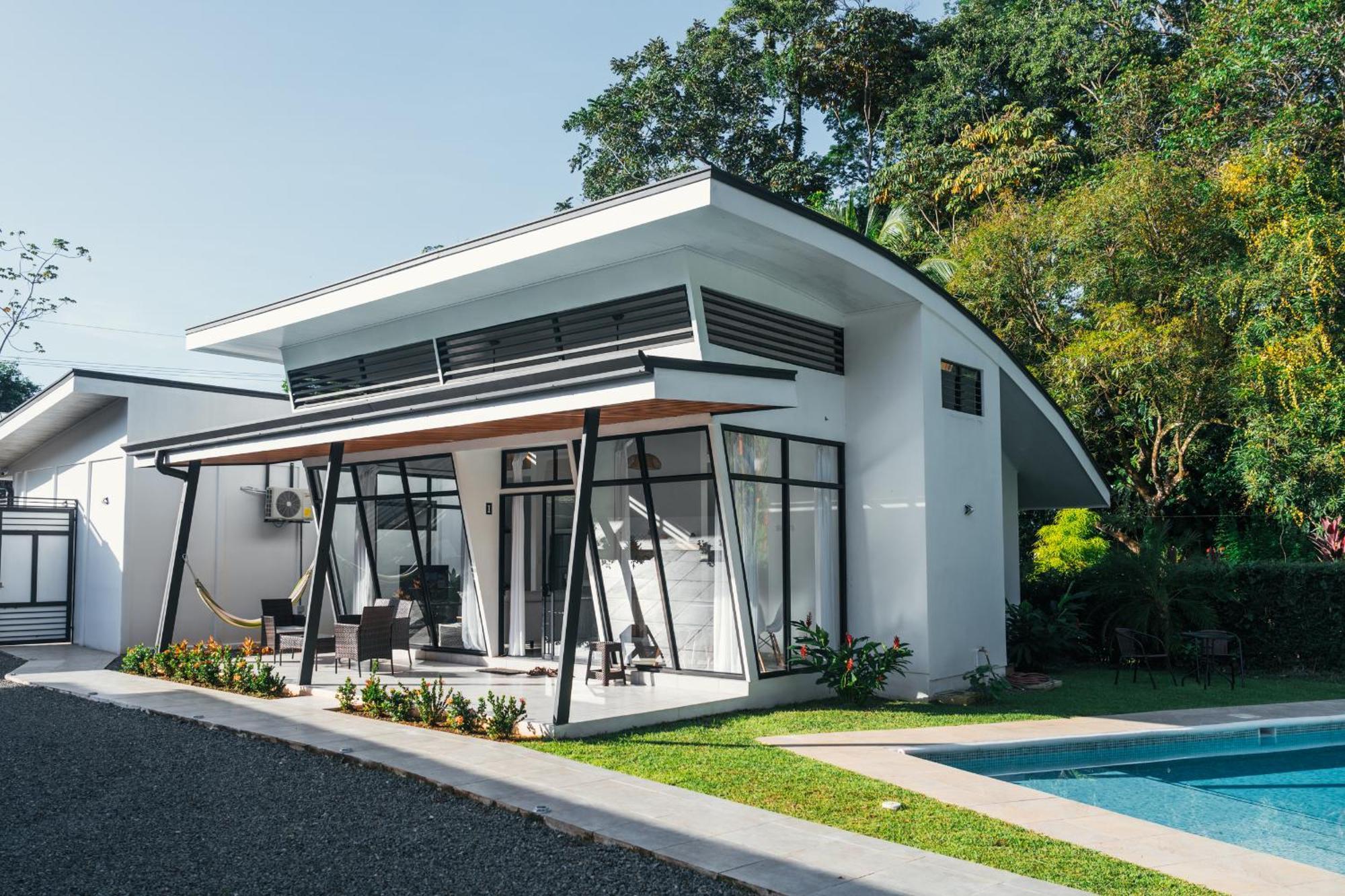 Tamandua Homes El Centro De Увита Екстериор снимка