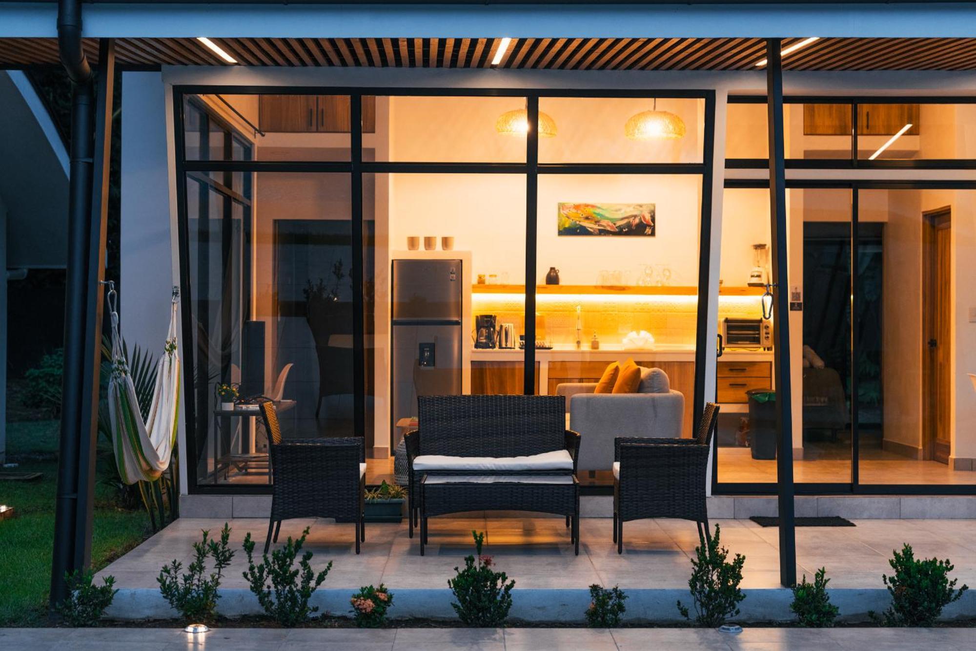 Tamandua Homes El Centro De Увита Екстериор снимка