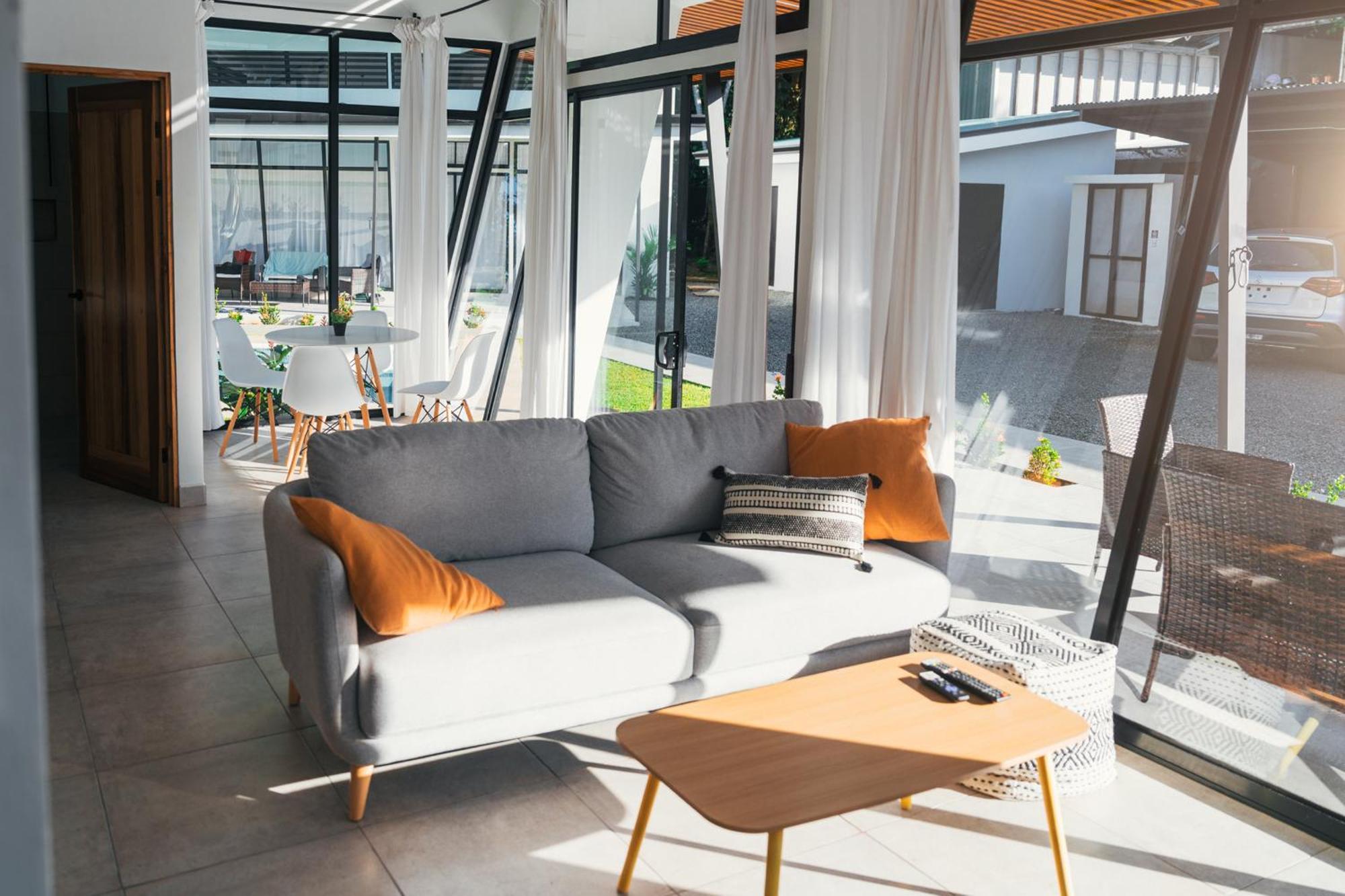 Tamandua Homes El Centro De Увита Екстериор снимка